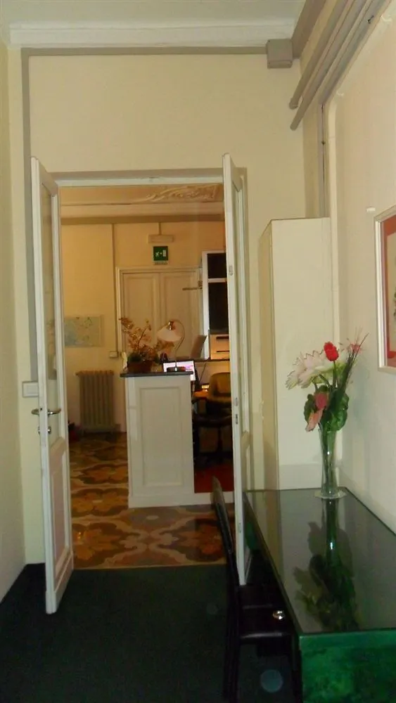 Hotel Suisse Генуя
